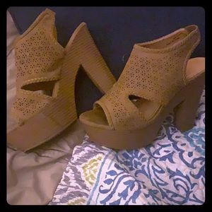 Brown Platform sandal